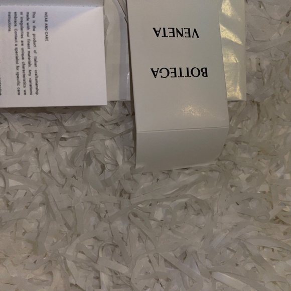 BRAND NEW BOTTEGA VENETA HEELS - Picture 4 of 5